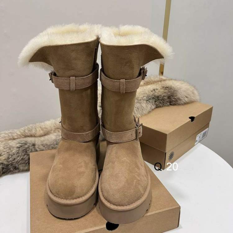 Picture of UGG Shoes _SKUUGGsz35-40XX080619850